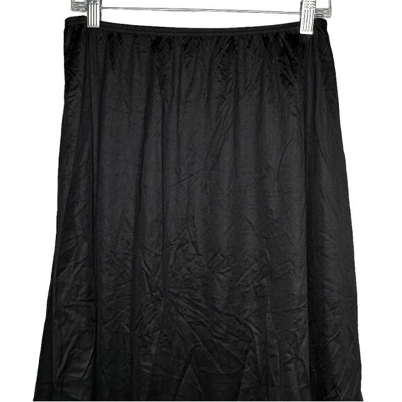 Vintage Vanity Fair Black‎ Nylon Slip - Picture 2 of 5